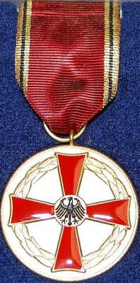 Verdienstkreuz am Bande des Verdienstordens der BRD