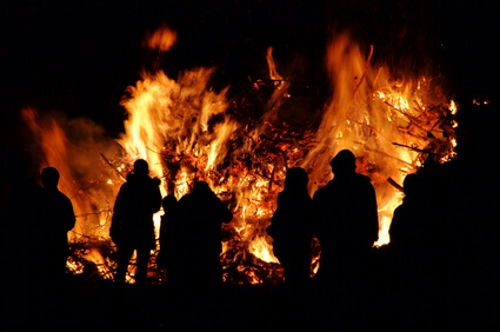 Osterfeuer Osterfeuer
