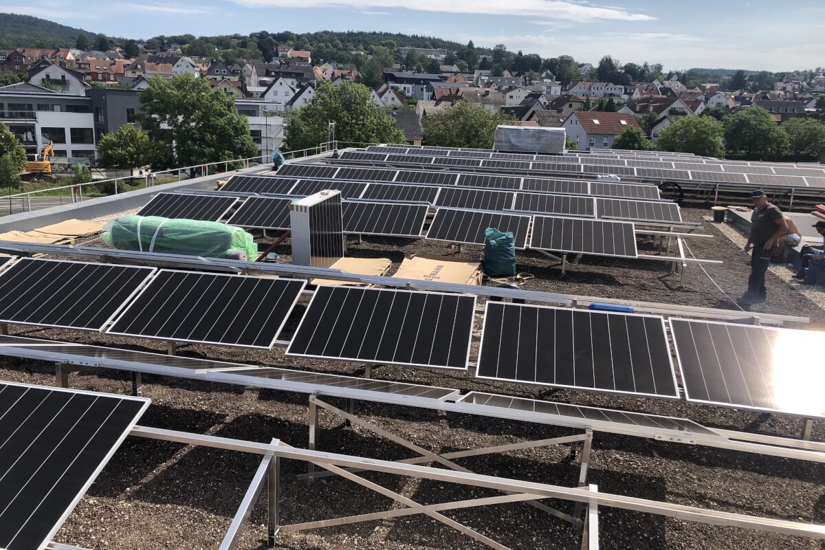 Montage Solarpanelen