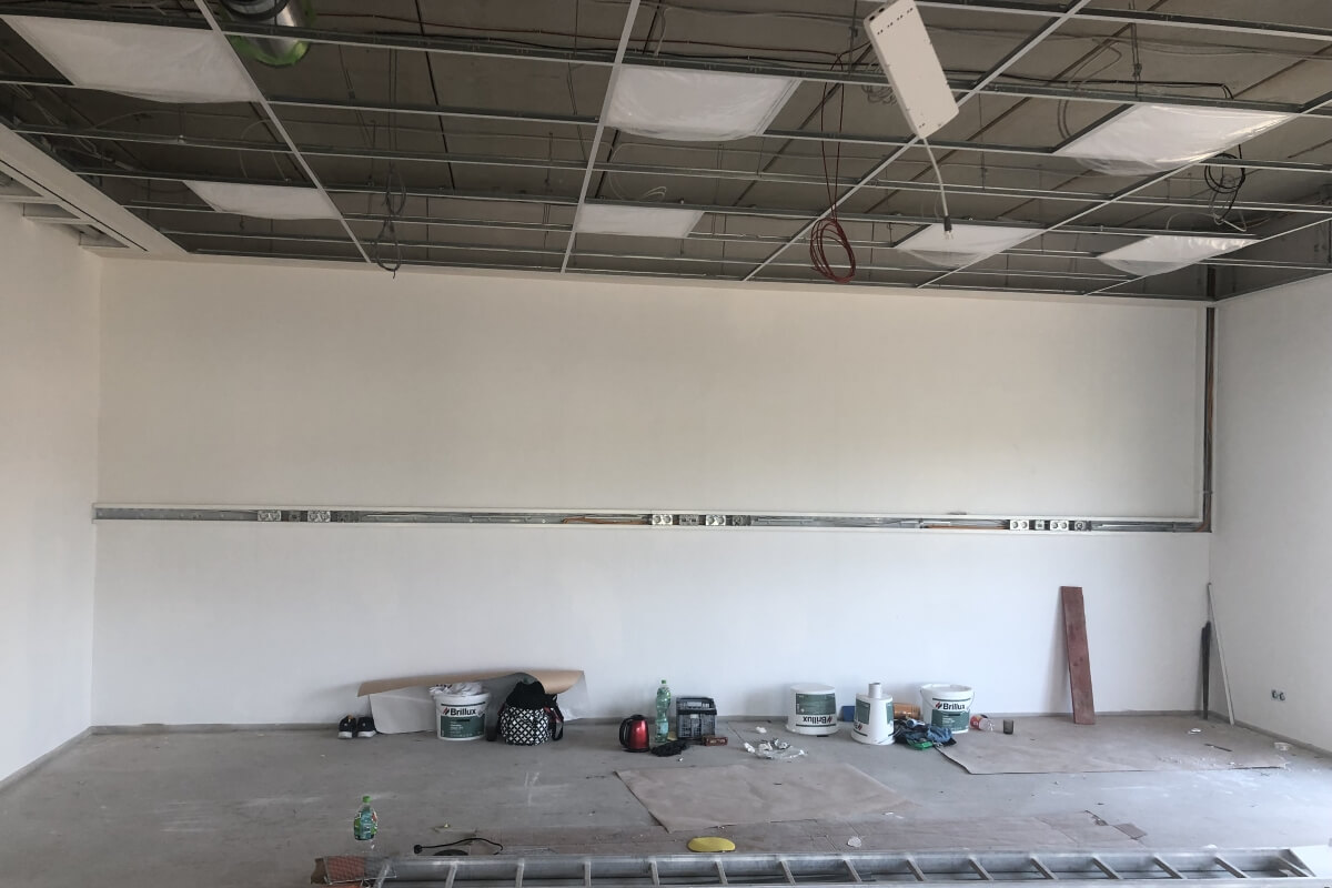 Installation Lampen & Kabelkanal Installation Lampen & Kabelkanal