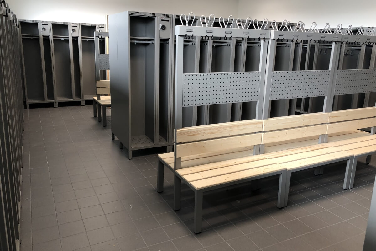 Aufbau Umkleidespinde Aufbau Umkleidespinde