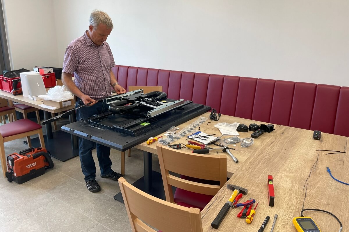 Installation Medientechnik Installation Medientechnik