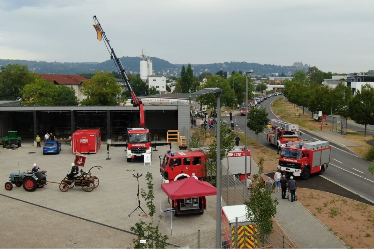 Wir sind da, Ankunft am Neubau! Wir sind da, Ankunft am Neubau!