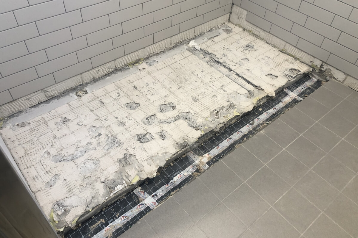 Sanierung Duschen Ausbildungszentrum