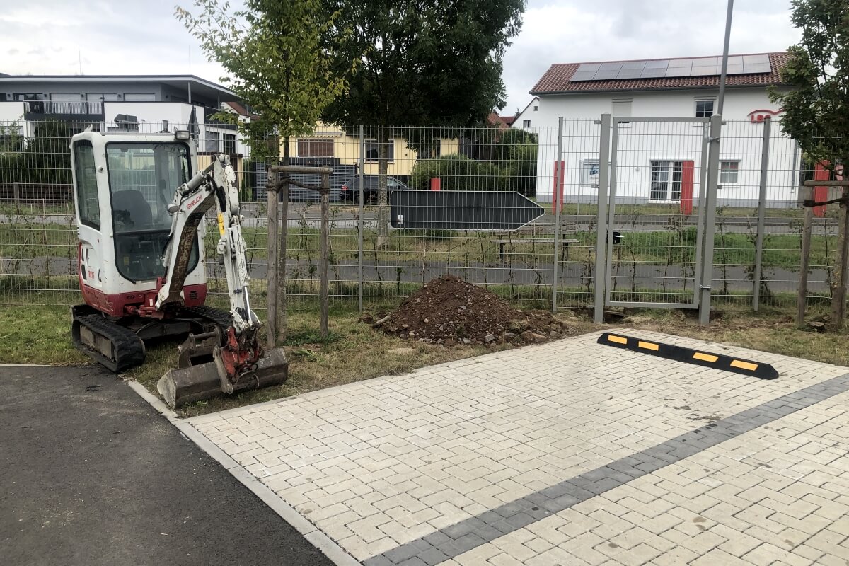 Bau Zugangstür Bau Zugangstür