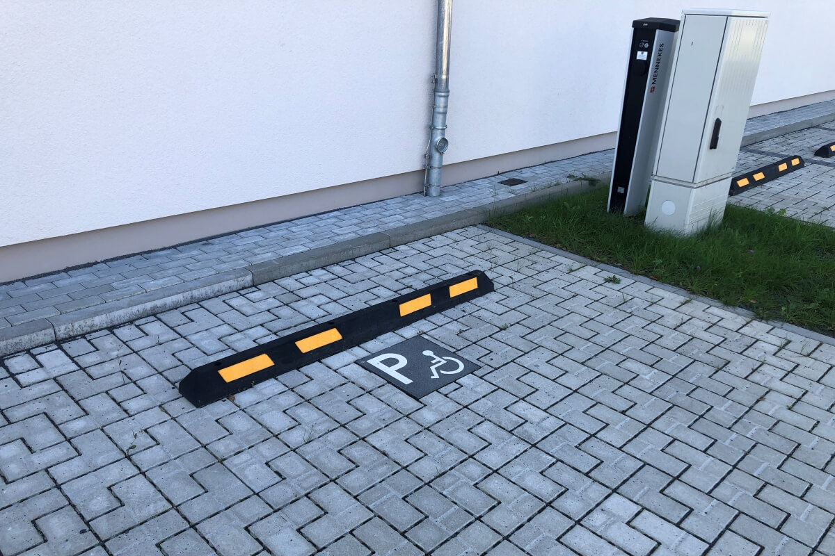 Behindertenparkplatz Behindertenparkplatz